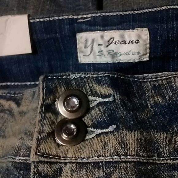 Jeans - Picture 3 of 4